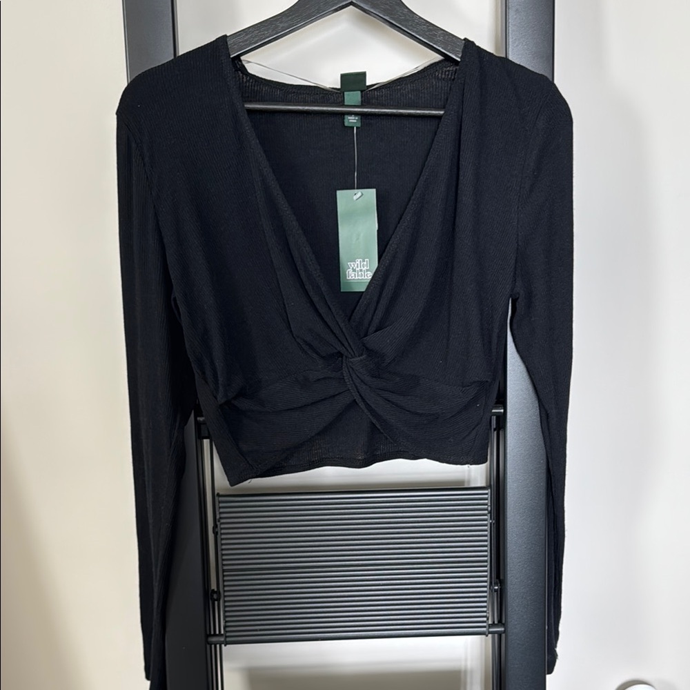 Wild Fable Crop Twist Front Top